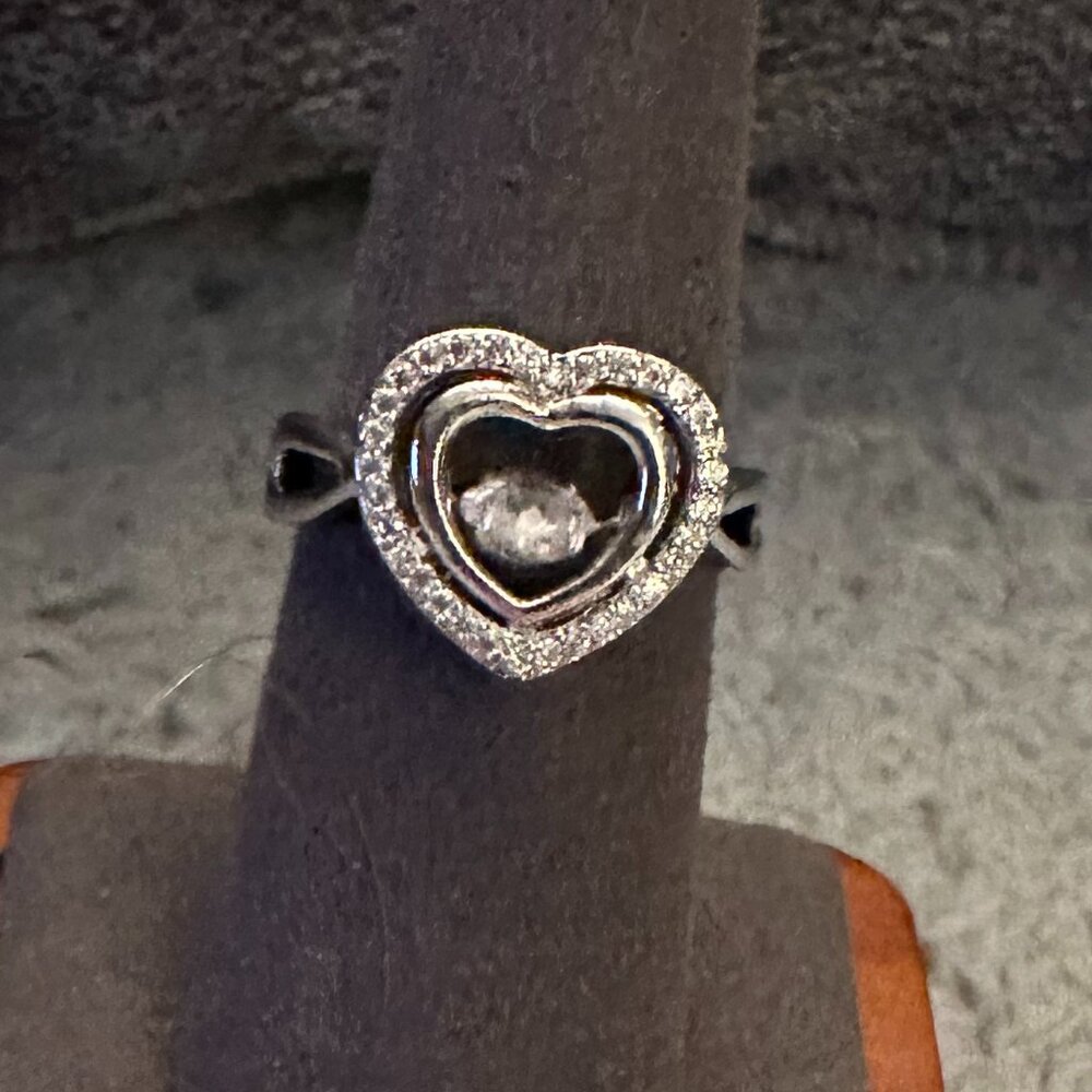 moving CZ heart ring sz7 silver